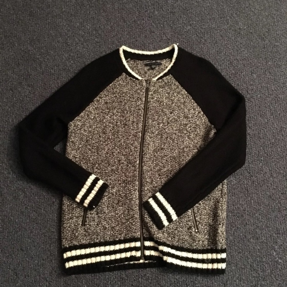 American Eagle Cardigan
